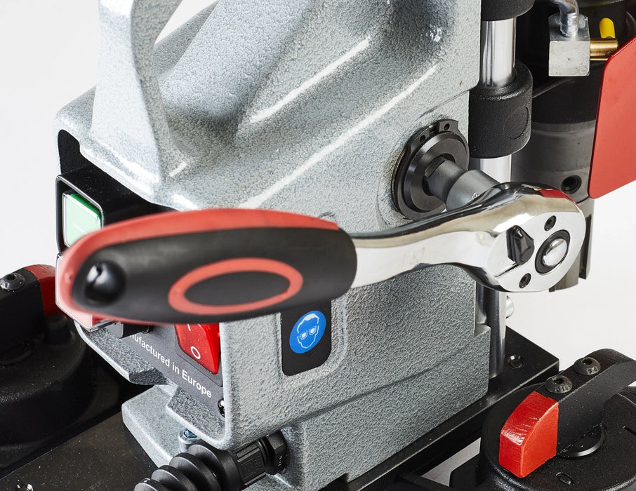 MINIBEAST CURVE (110/230v)