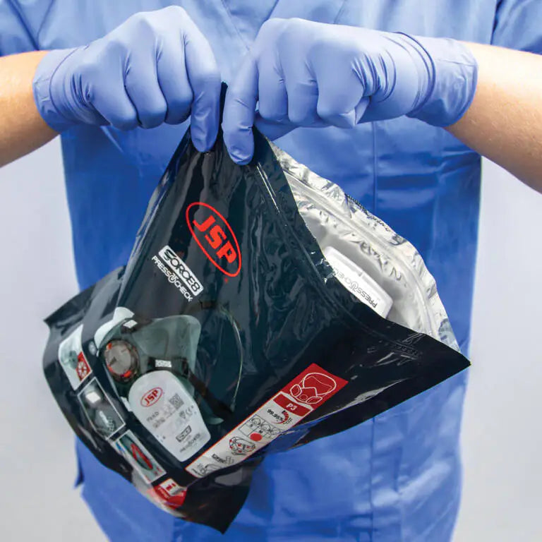 FORCE®8 HALF-MASK WITH PRESSTOCHECK™ - P3 FILTERS
