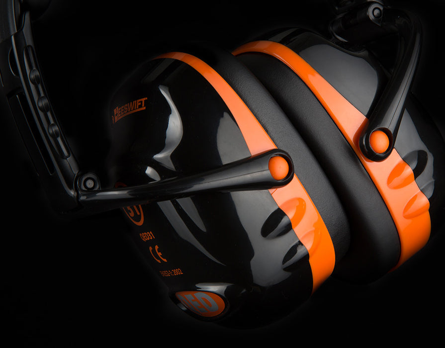 QED31 EAR DEFENDER