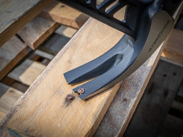 Gorilla V-Series Claw Hammer 567g (20oz)